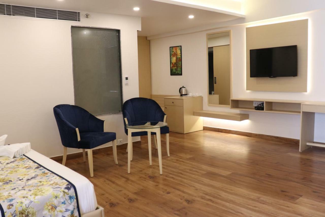 Hotel Le Amor Кота Екстер'єр фото