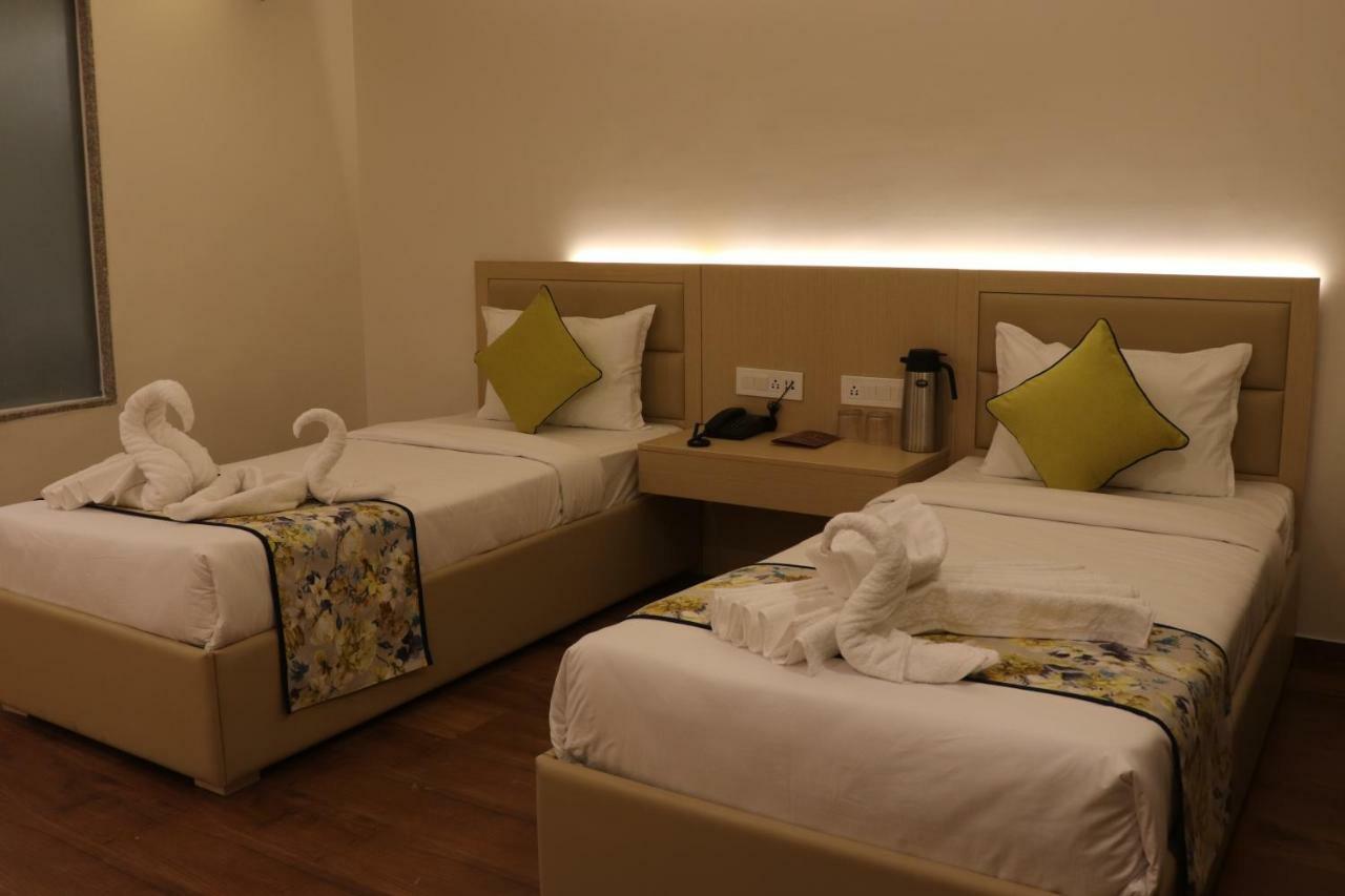 Hotel Le Amor Кота Екстер'єр фото