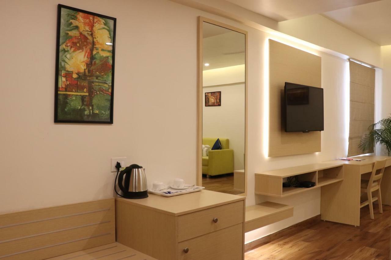 Hotel Le Amor Кота Екстер'єр фото