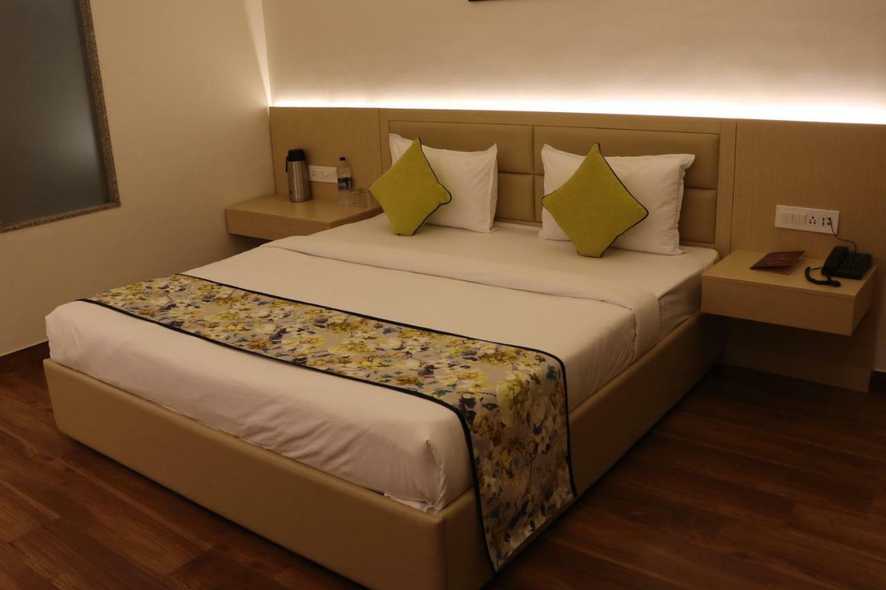Hotel Le Amor Кота Екстер'єр фото