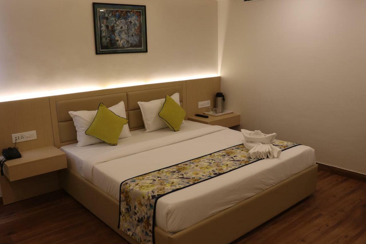 Hotel Le Amor Кота Екстер'єр фото