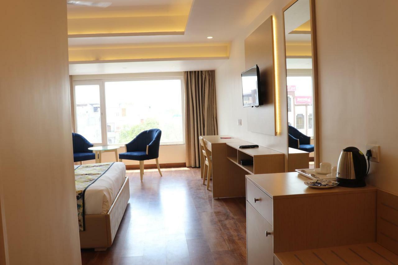 Hotel Le Amor Кота Екстер'єр фото